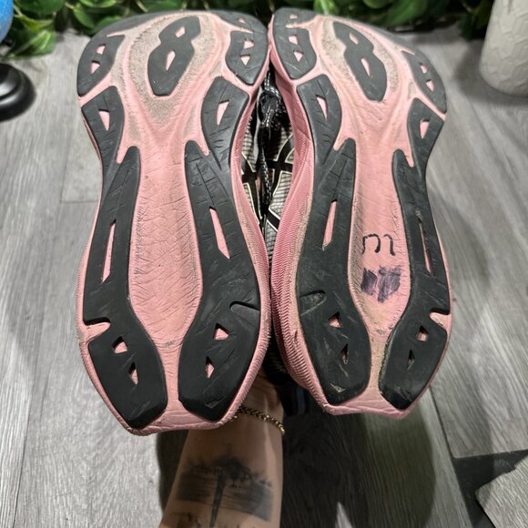 Asics Womens Novablast 3 LE 1012B410 Black Running Shoes Sneakers Size 10 - Picture 7 of 10